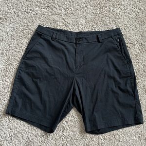 Lululemon flat front shorts size 36 men’s black